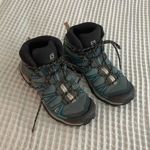 Salomon Women’s Hiking Shoes